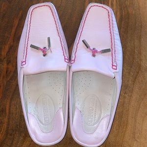 Women’s leather slides, size 7.5m
